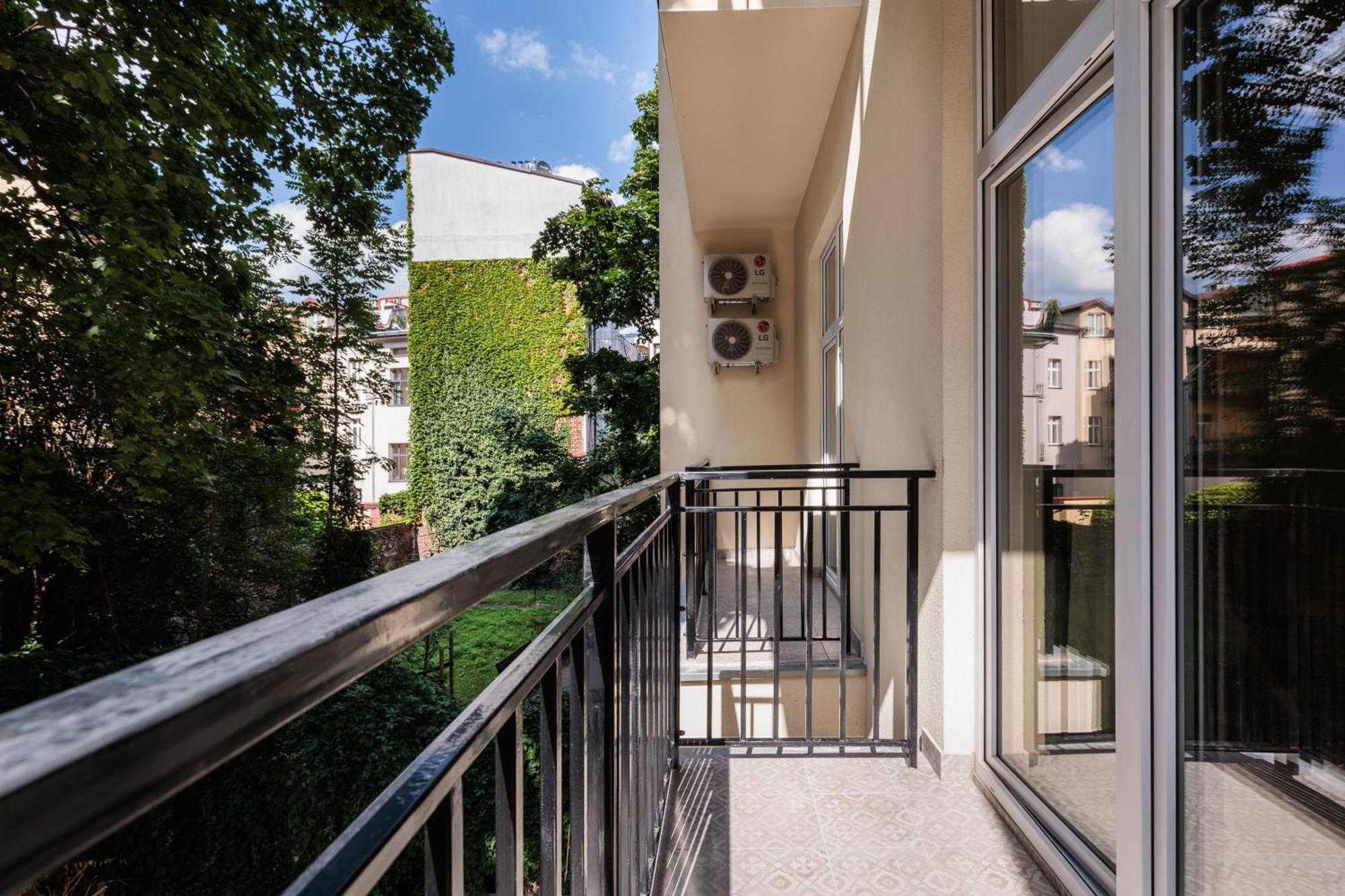 Krowoderska 55 - By Upstairs Krakov Exteriér fotografie